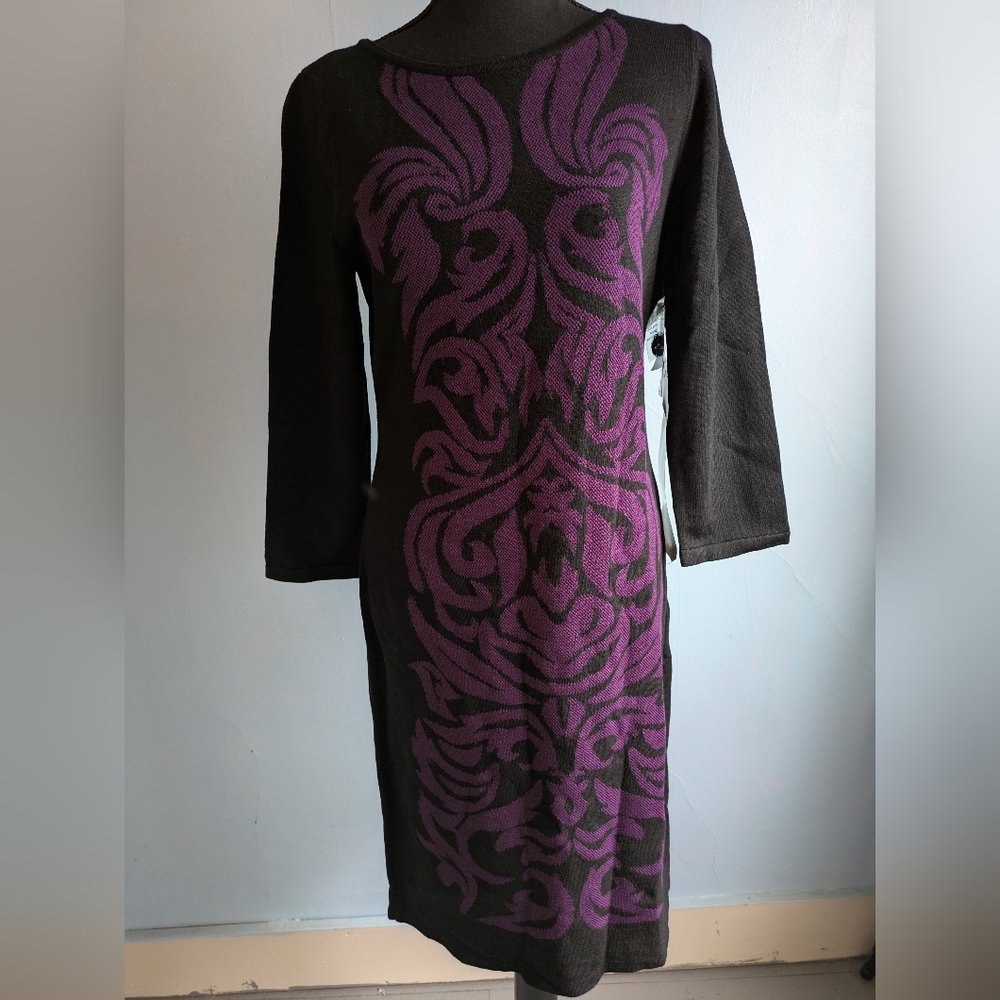 NWT Nine West Womans Size Medium Black Dress with Purple Pattern